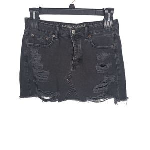 American Eagle Black Denim Mini Skirt 8 Womens Button Fly Distressed Raw Hem
